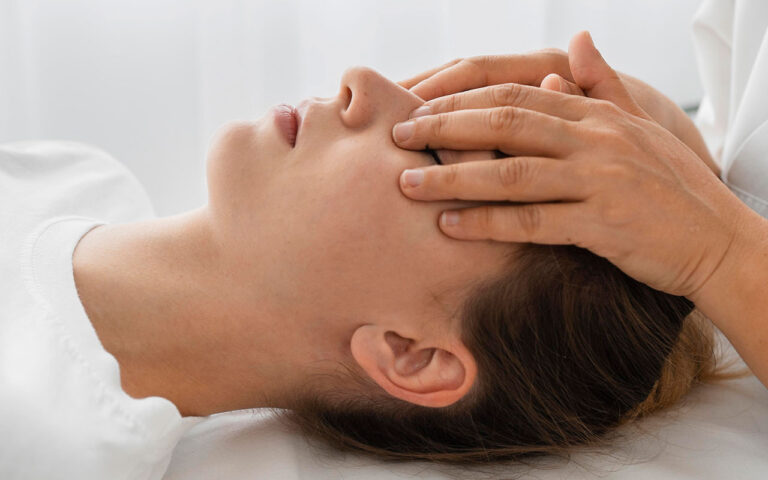 ¿Qué es la auriculoterapia y cómo funciona?